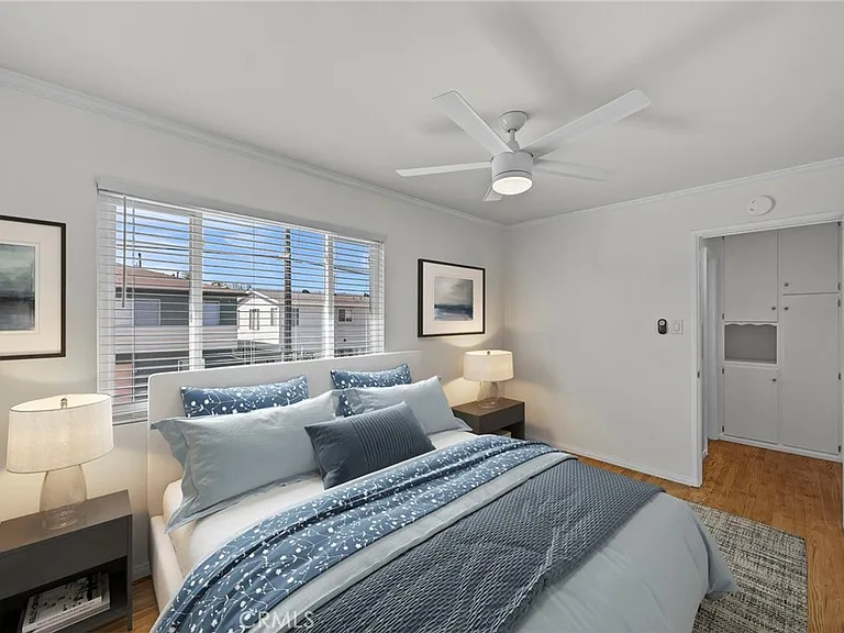 3027 E 3rd St #3 — Photo 9