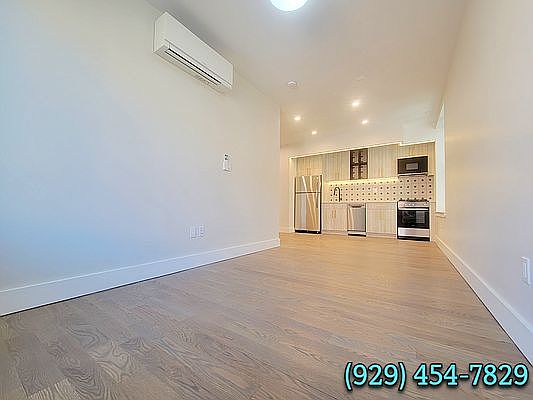 1st image of 214 Bainbridge St #3B