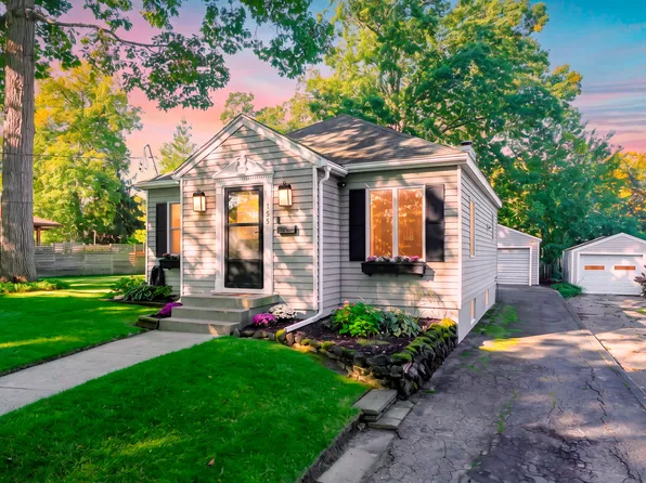 155 Holmdene Blvd NE, Grand Rapids, MI 49503