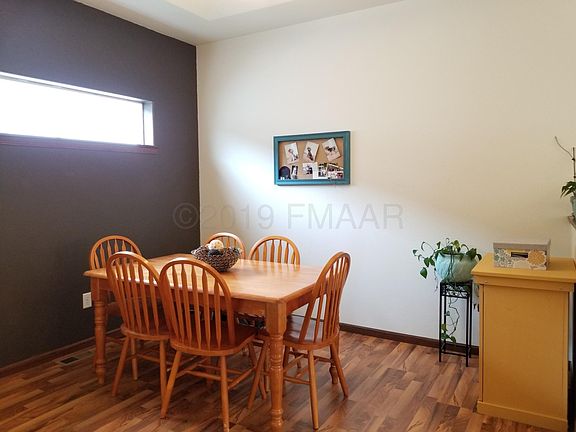 Great Dining Area with Transom Window