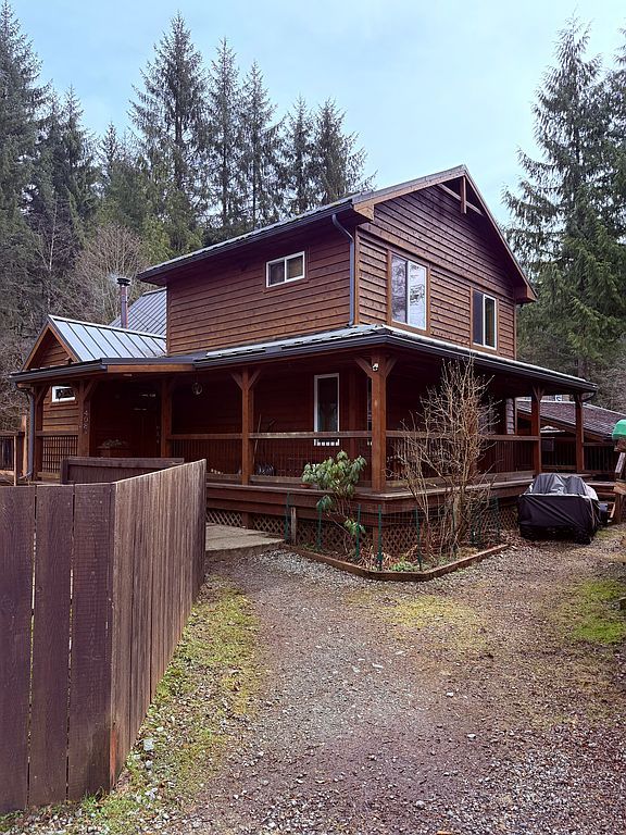 408 Wolverine Court - Property Image