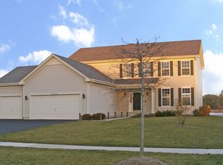 273 W Arden Ln, Round Lake, IL 60073