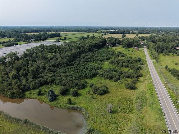 4th image of 709 Schoelles Rd #4