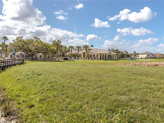 5th image of 3502 Forest Park Dr