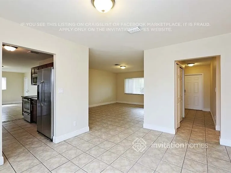 4904 SW 90th Ave — Photo 9