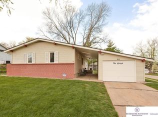 9623 Bedford Ave, Omaha, NE 68134