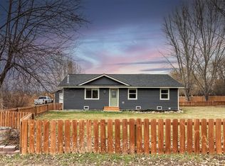 566 Ambrose Creek Rd, Stevensville, MT 59870