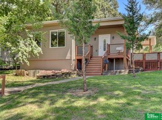 2325 S 12th St, Omaha, NE 68108