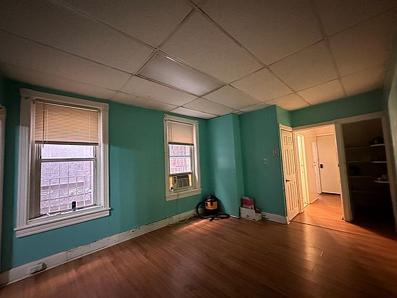 4th image of 4137 Parrish St Floor 1