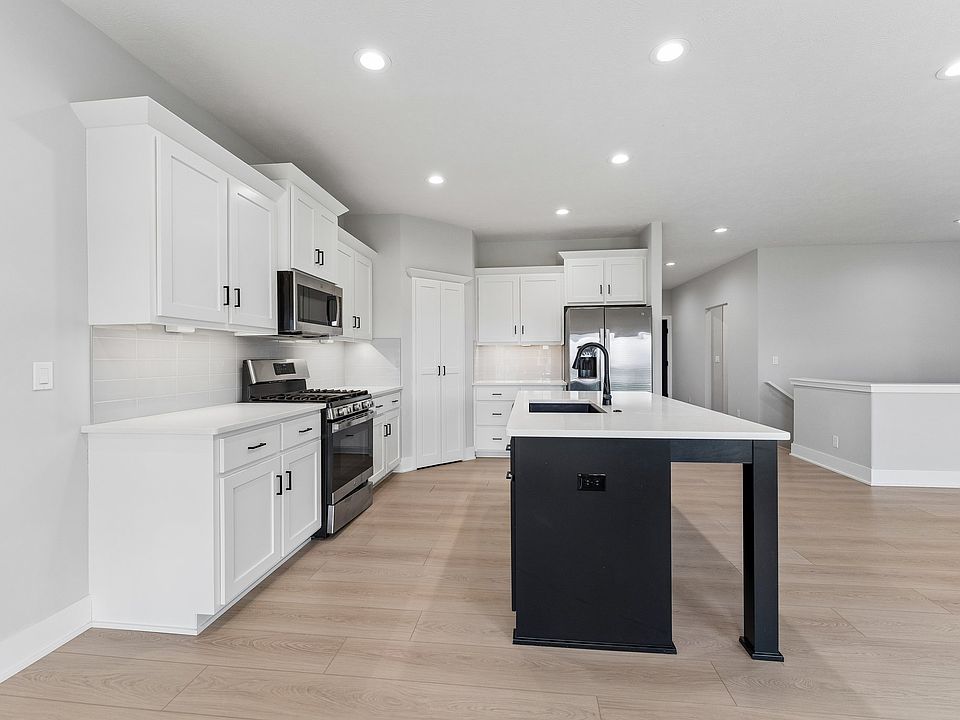 1st image of 5401 N 209th St #10