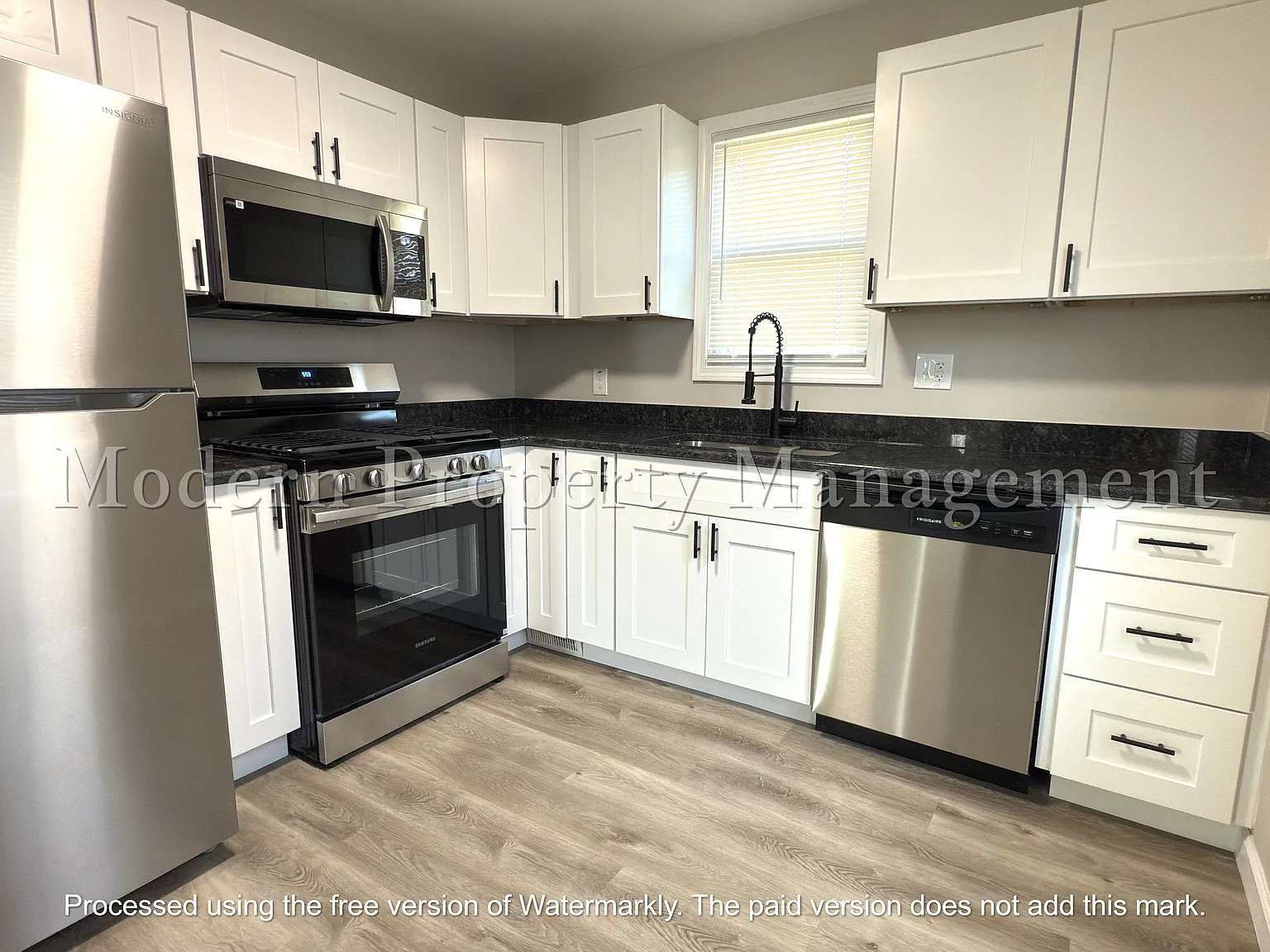 2 bed, 700 sqft, $1,350 — Photo 3