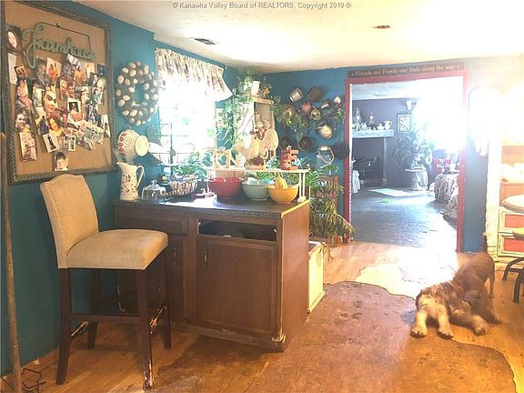 3rd image of 1747 Pansy Dr