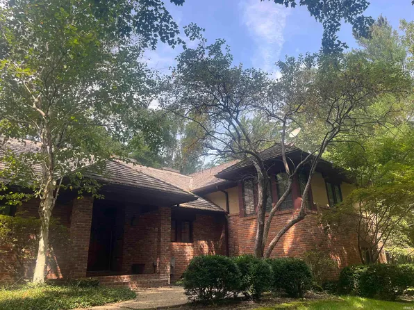 3801 N Bittersweet Dr, Bloomington, IN 47408