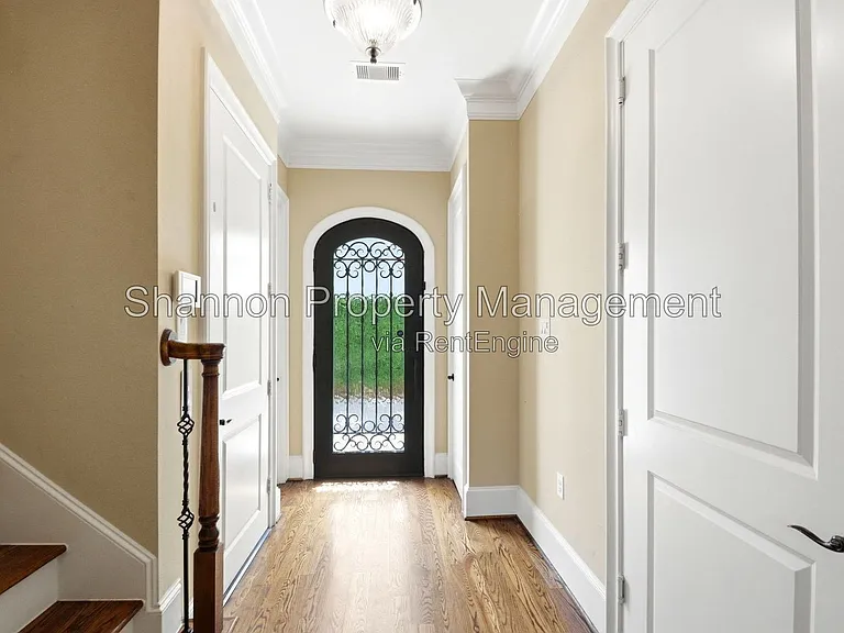 1652 Norfolk St #B — Photo 8