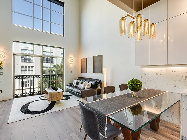 334 Santana Row #311 — Photo 8