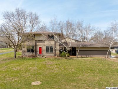 1 Hackberry Rd, Mason City, IA, 50401