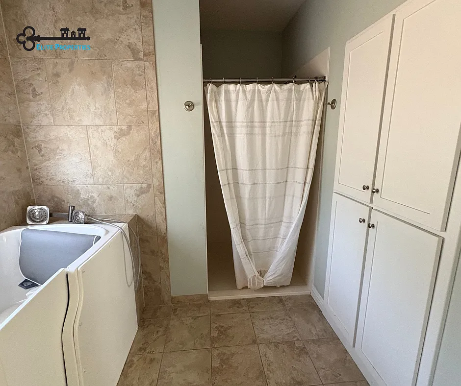 3 bed, $1,800 — Photo 4
