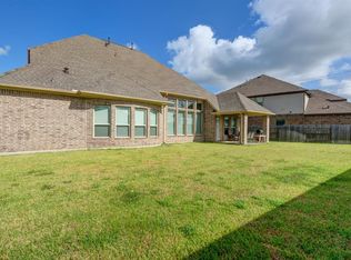 663 Bedias St, Webster, TX 77598