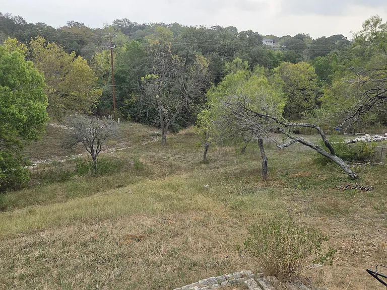 2910 Wacos Dr — Photo 37