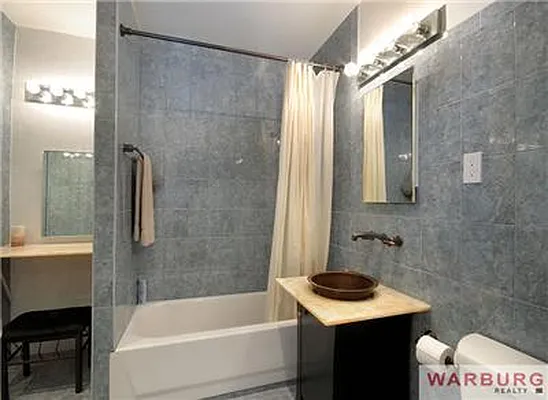 Sold by Warburg | media 12