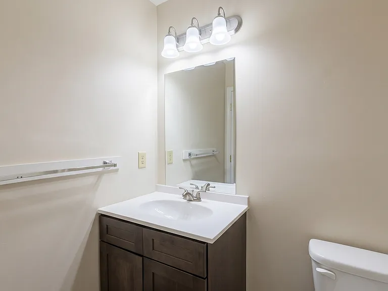 6 Oakwood Dr — Photo 23