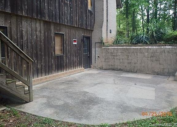 4th image of 7901 Cedarbrook Dr