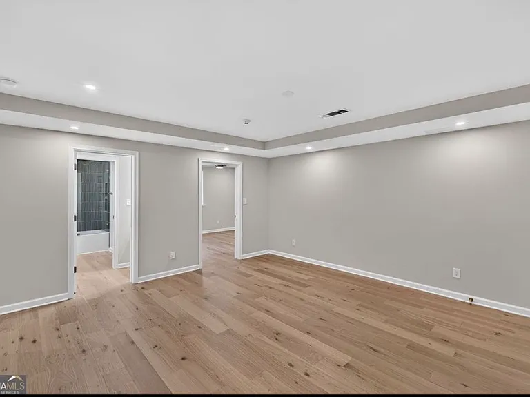 4996 N Peachtree Rd #1 — Photo 3