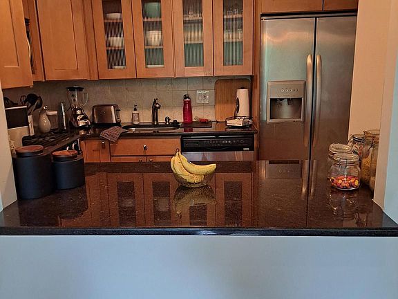 5th image of 604 S Washington Sq #36-114