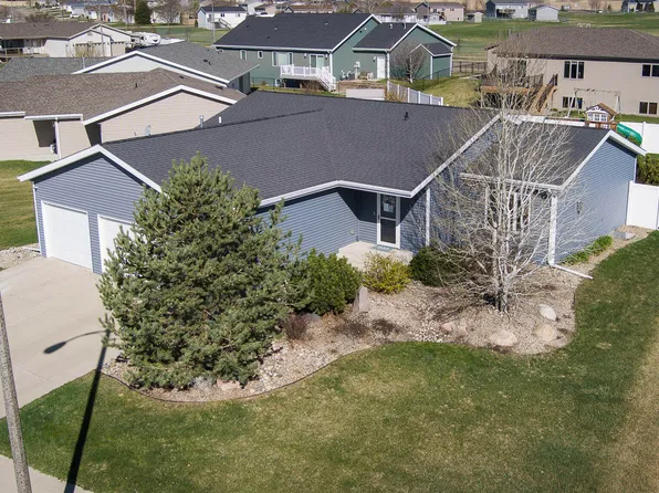 4718 Maltby St, Bismarck, ND 58503