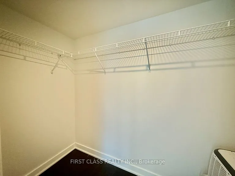 19 Bathurst St #902 — Photo 17