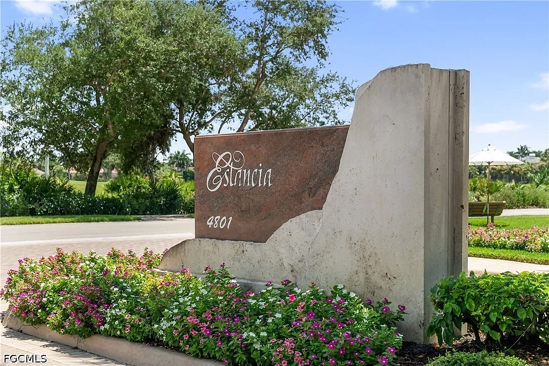 3 bed, 3.0 bath, 2358 sqft, $12,000 — Photo 3