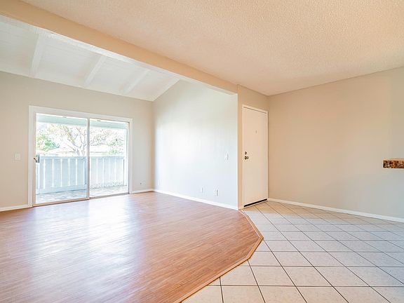 1300 Saratoga Ave Unit 105-Entry way