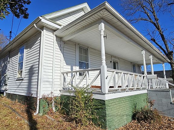 2nd image of 837 Shepherd Ave