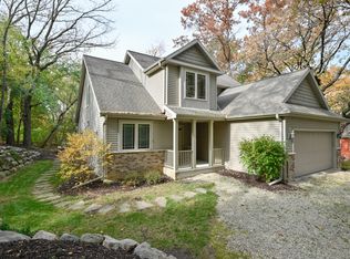 4538 Sunset Rd, Waterford, WI 53185