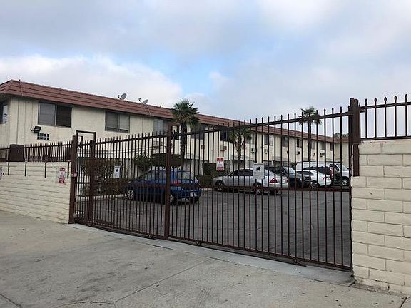 2nd image of 11015 Kittridge St APT 118
