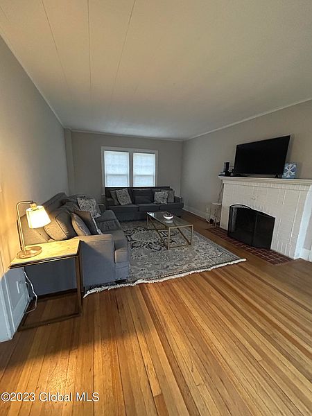 5th image of 24 Belvidere Avenue