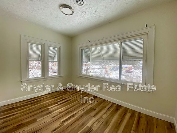 4th image of 884 Copley Rd APT 4