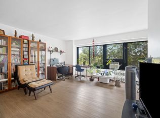 33-64 21st St #6C, Astoria, NY 11106
