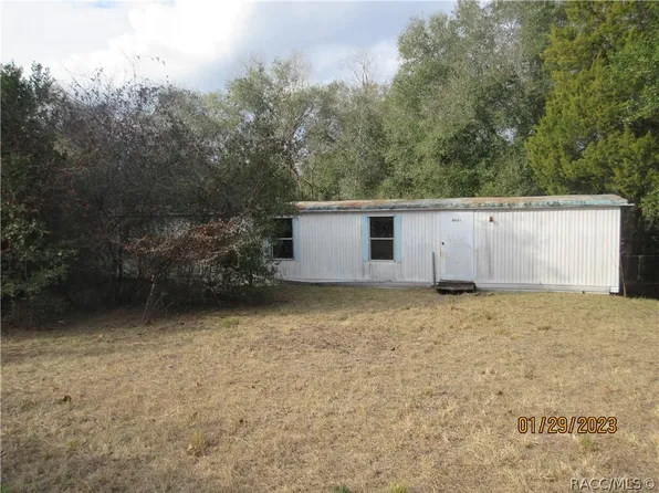 8001 E Skyline Ln, Floral City, FL 34436