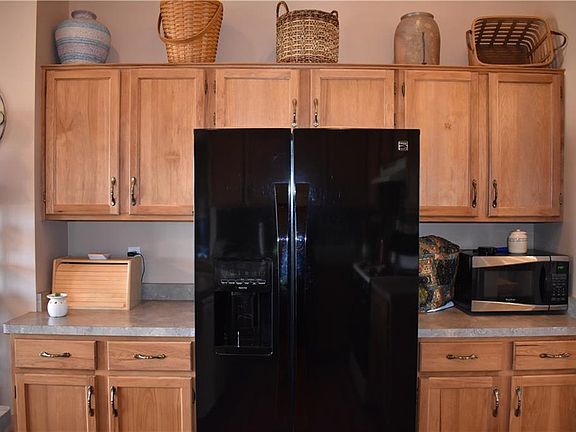2nd image of 32 Carrie Marie Ln