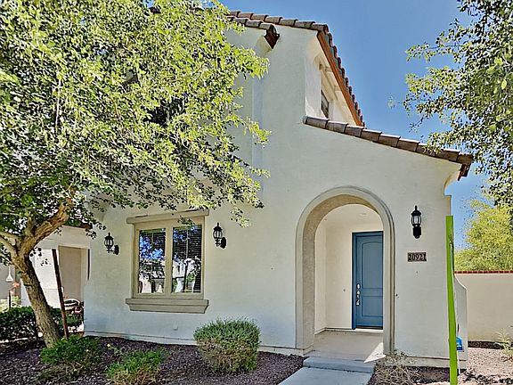 2nd image of 20921 W Maiden Ln