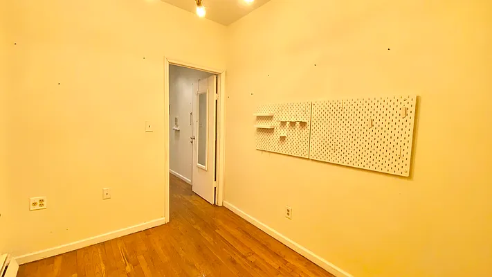 Rented by Crosstown Apartments NYC | media 16