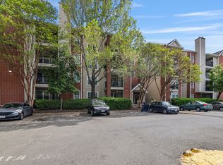 3315 Wyndham Cir APT 2234, Alexandria, VA 22302