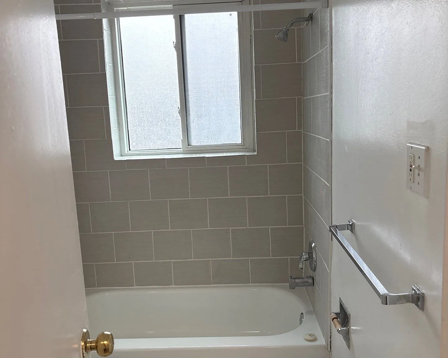 20 Austin Drive Waterloo — Photo 2