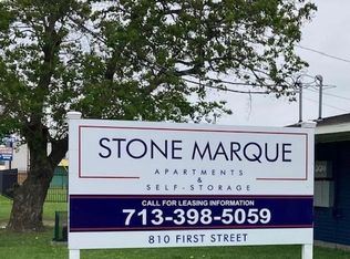 810 1st St APT 20, La Marque, TX 77568