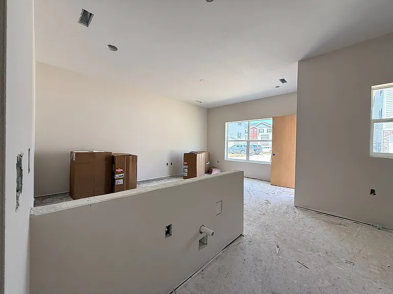 5259 N River Blvd NE — Photo 13