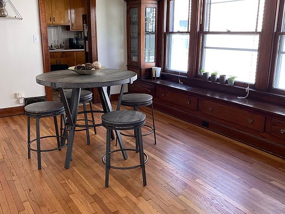 4th image of 1220 Marlowe Ave