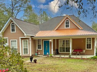 104 Dorothys Ln, Lucedale, MS 39452