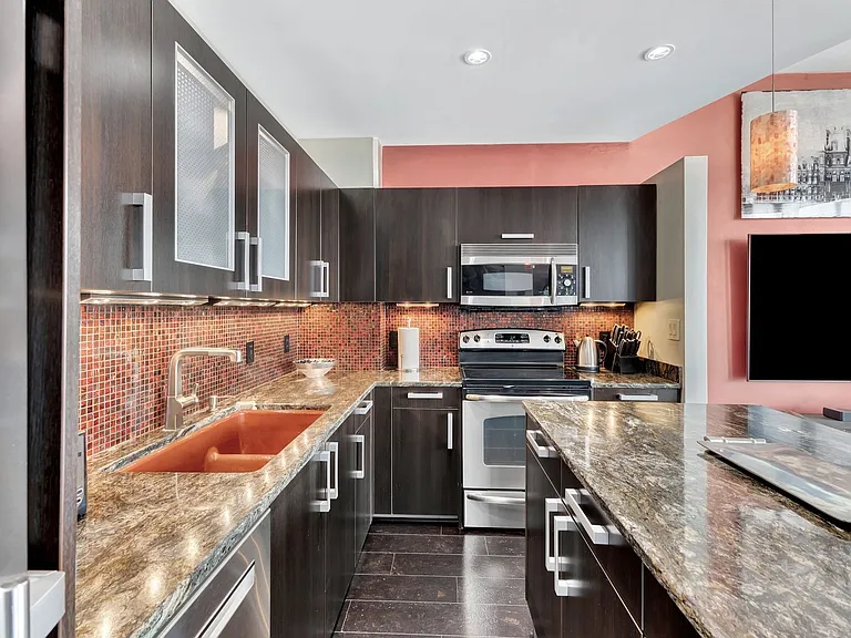 600 12th Ave S #1509 — Photo 11