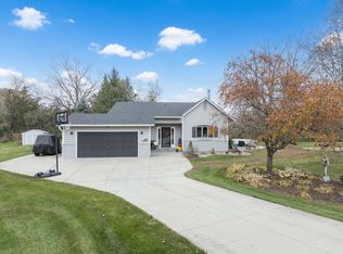 615 6th St SW, Oronoco, MN 55960